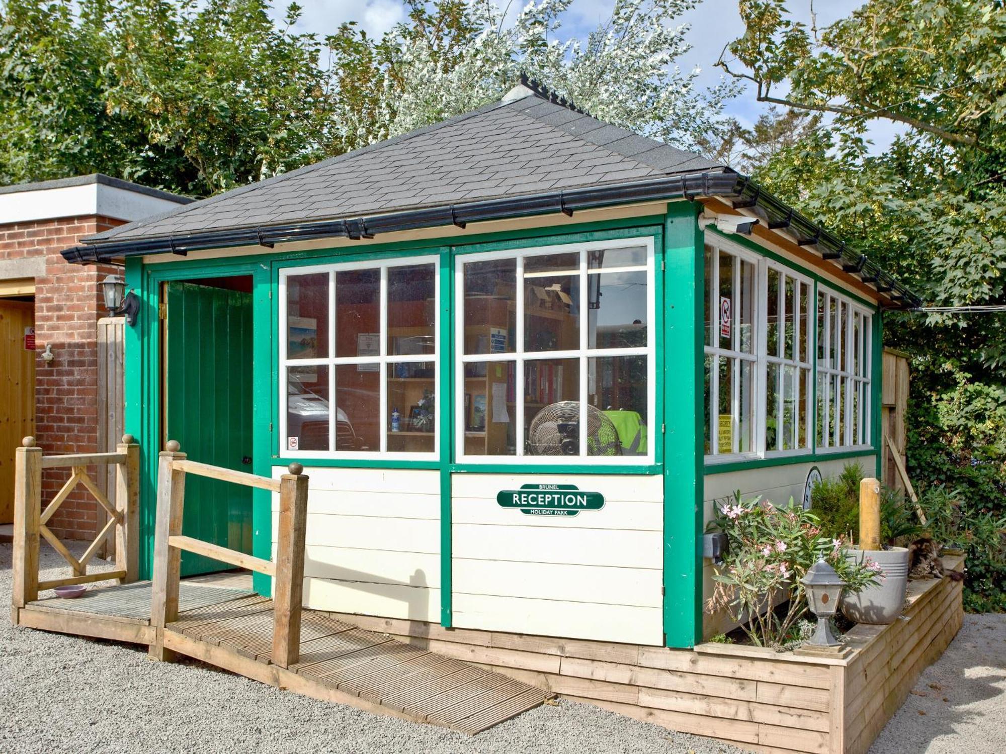 Brunel Boutique Railway Carriage 2 ドーリッシュ エクステリア 写真